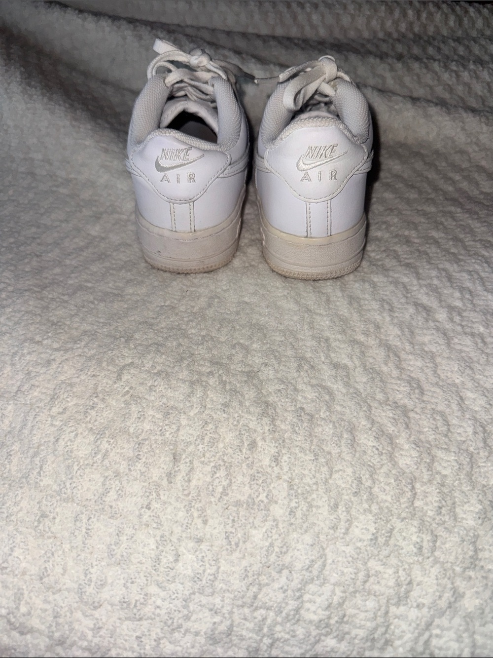 Nike Air Force 1 '07 Lace-Up Sneakers 4 youth - Picture 4 of 6